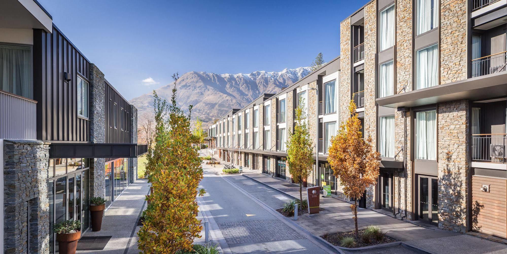 Doubletree By Hilton Queenstown Exterior foto